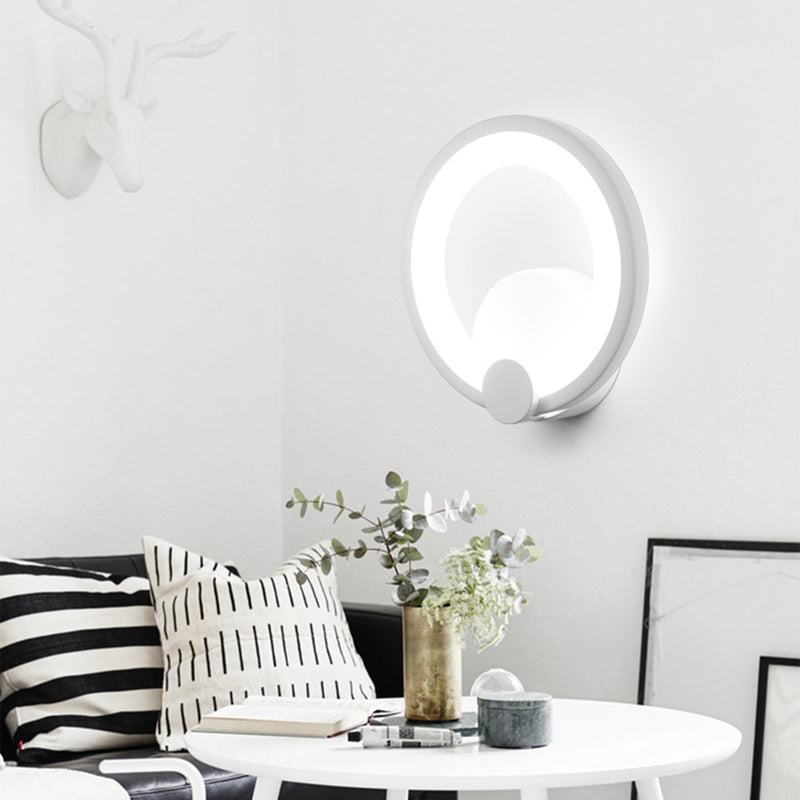 Circular Acrylic Sconce Light Modernism LED 7.5"/10" Dia White Wall Lamp in Warm/White Light Clearhalo 'Modern wall lights' 'Modern' 'Wall Lamps & Sconces' 'Wall Lights' Lighting' 128899