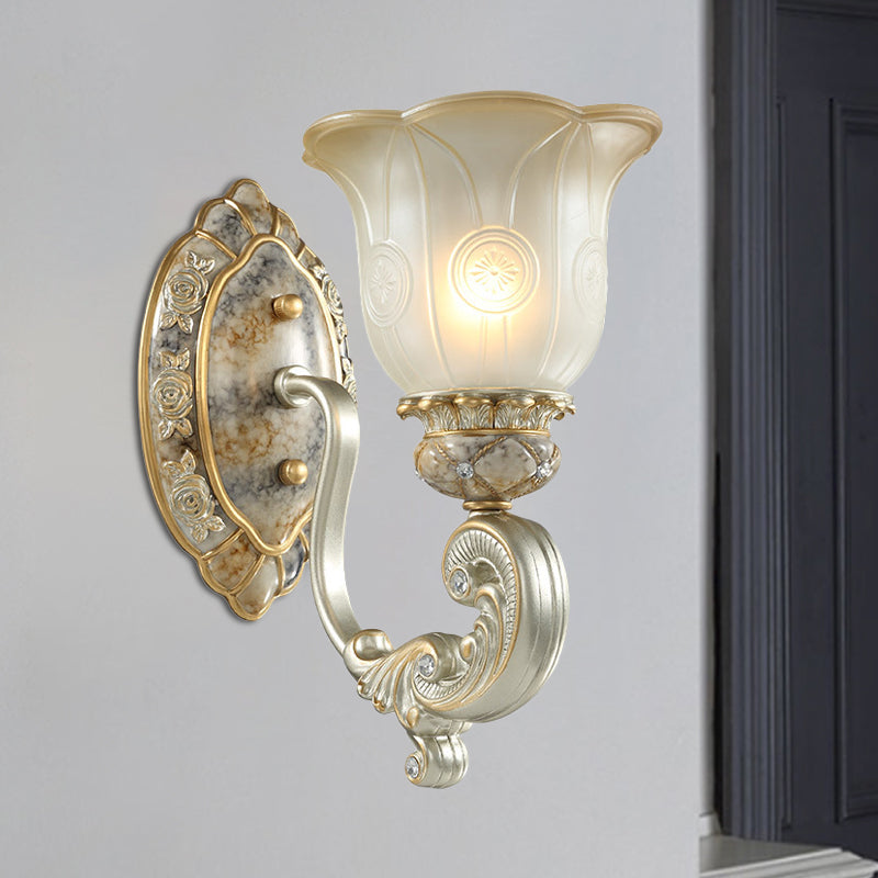 Vintage Scalloped Wall Light Fixture 1/2-Light White Glass Wall Mount Lamp in Gold for Bedroom Clearhalo 'Wall Lamps & Sconces' 'Wall Lights' Lighting' 1289860