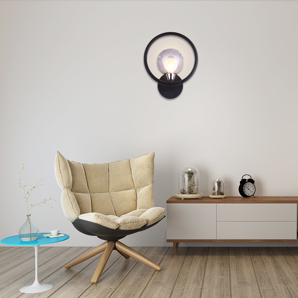 Black/White Ring Wall Light Sconce Modern Stylish 1 Bulb Metal Wall Lamp with Glass Ball Shade Black Clearhalo 'Cast Iron' 'Glass' 'Industrial' 'Modern wall lights' 'Modern' 'Tiffany' 'Traditional wall lights' 'Wall Lamps & Sconces' 'Wall Lights' Lighting' 129004