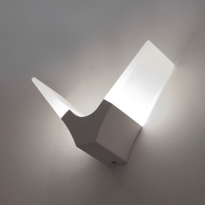 V-Shaped Sconce Light Fixture Simple Acrylic LED White Wall Mount Light in Warm/White Light White White Clearhalo 'Modern wall lights' 'Modern' 'Wall Lamps & Sconces' 'Wall Lights' Lighting' 129552