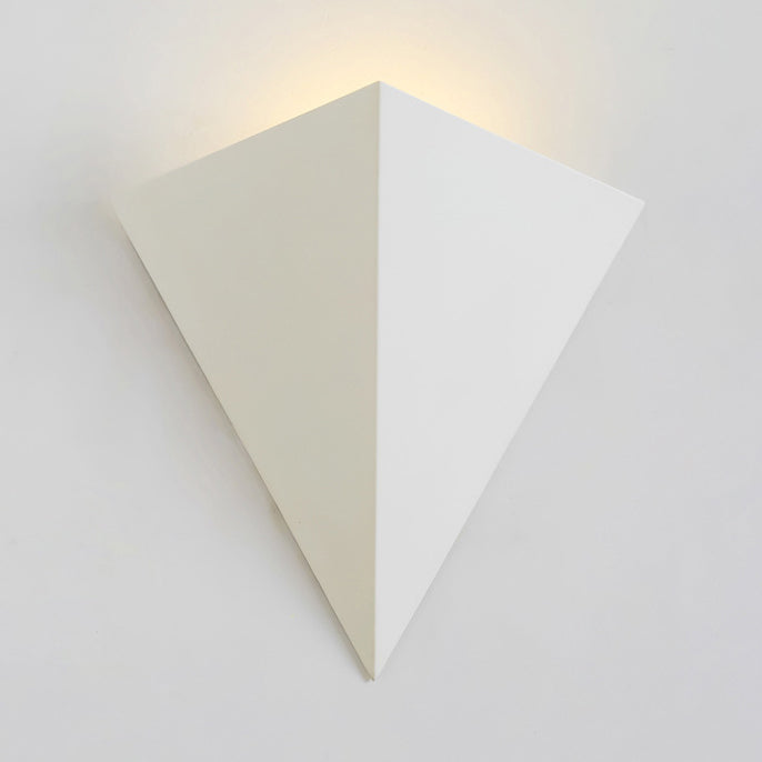 Minimalist Triangle Wall Washer Light Metallic Warm/White Lighting LED Living Room Wall Lamp in White White Clearhalo 'Cast Iron' 'Glass' 'Industrial' 'Modern wall lights' 'Modern' 'Tiffany' 'Traditional wall lights' 'Wall Lamps & Sconces' 'Wall Lights' Lighting' 129738