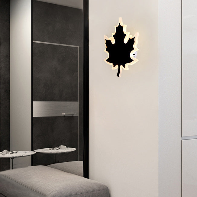 Maple Leaf Sconce Light Simplicity Acrylic LED White/Black Wall Light Fixture in Warm/White Light Clearhalo 'Cast Iron' 'Glass' 'Industrial' 'Modern wall lights' 'Modern' 'Tiffany' 'Traditional wall lights' 'Wall Lamps & Sconces' 'Wall Lights' Lighting' 131529