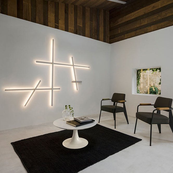 Living Room Crossed Lines Wall Lamp Metal 3/4 Lights Modern Simple White Wall Lighting Clearhalo 'Cast Iron' 'Glass' 'Industrial' 'Modern wall lights' 'Modern' 'Tiffany' 'Traditional wall lights' 'Wall Lamps & Sconces' 'Wall Lights' Lighting' 131669