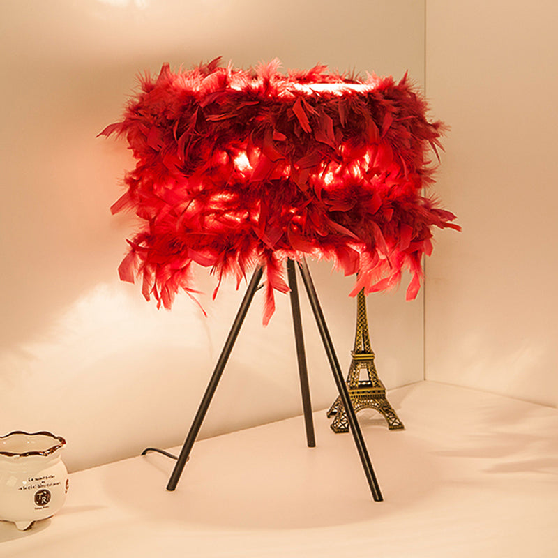 Feather Drum Shade Accent Table Light Modern Style 1-Light Table Lamp in Black/Red/White Red Clearhalo 'Lamps' 'Table Lamps' Lighting' 133751