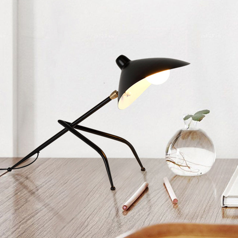 Modernism Style Tripod Table Lamp with Duckbill Shade Metal 1 Light Study Room Tabel Light in Black Clearhalo 'Lamps' 'Table Lamps' Lighting' 136502