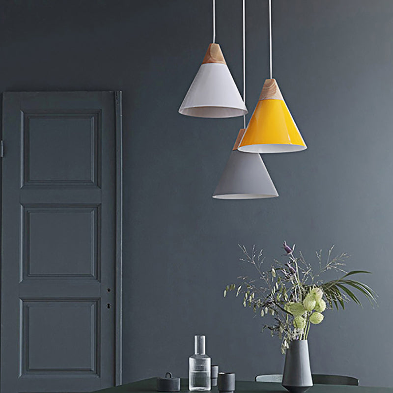 5.5"/8.5"/10" W 1 Bulb Pendant Light with Conical Shade Metal Contemporary Kitchen Hanging Fixture in Grey/Silver/Yellow Clearhalo 'Ceiling Lights' 'Modern Pendants' 'Modern' 'Pendant Lights' 'Pendants' Lighting' 136896