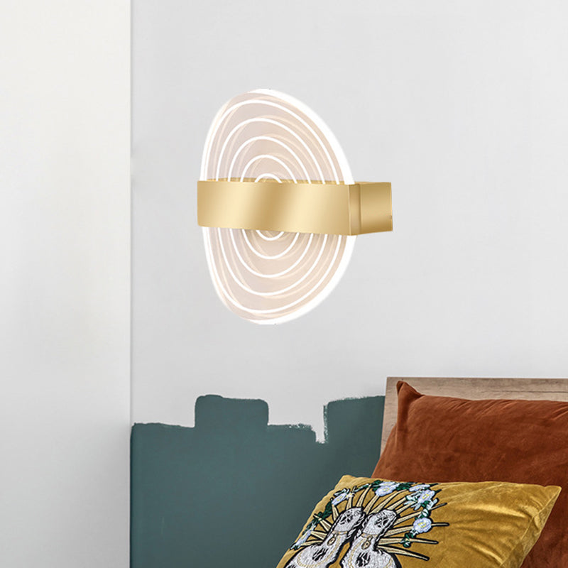 Acrylic Circle Wall Light Sconce LED Modern Wall Lamp Fixture in Black/Gold for Living Room Clearhalo 'Modern wall lights' 'Modern' 'Wall Lamps & Sconces' 'Wall Lights' Lighting' 1392190