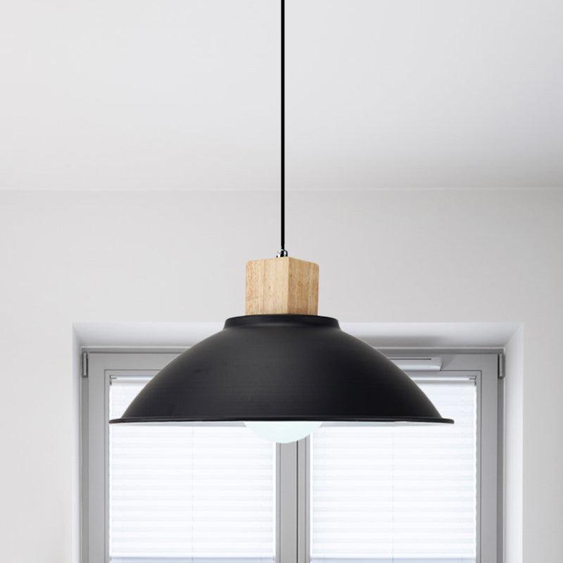 Metal Bowl Shade Hanging Light Modern Style 1 Light Dining Room Pendant Lamp in Black Clearhalo 'Art Deco Pendants' 'Black' 'Cast Iron' 'Ceiling Lights' 'Ceramic' 'Crystal' 'Industrial Pendants' 'Industrial' 'Metal' 'Middle Century Pendants' 'Pendant Lights' 'Pendants' 'Rustic Pendants' 'Tiffany' Lighting' 1401100