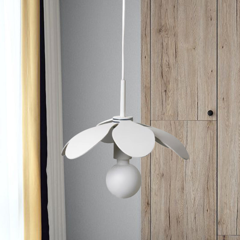 Metal Petal Pendant Lamp Nordic Style 1 Light Living Room Hanging Light with Exposed Bulb in White/Black Clearhalo 'Ceiling Lights' 'Modern Pendants' 'Modern' 'Pendant Lights' 'Pendants' Lighting' 1416637