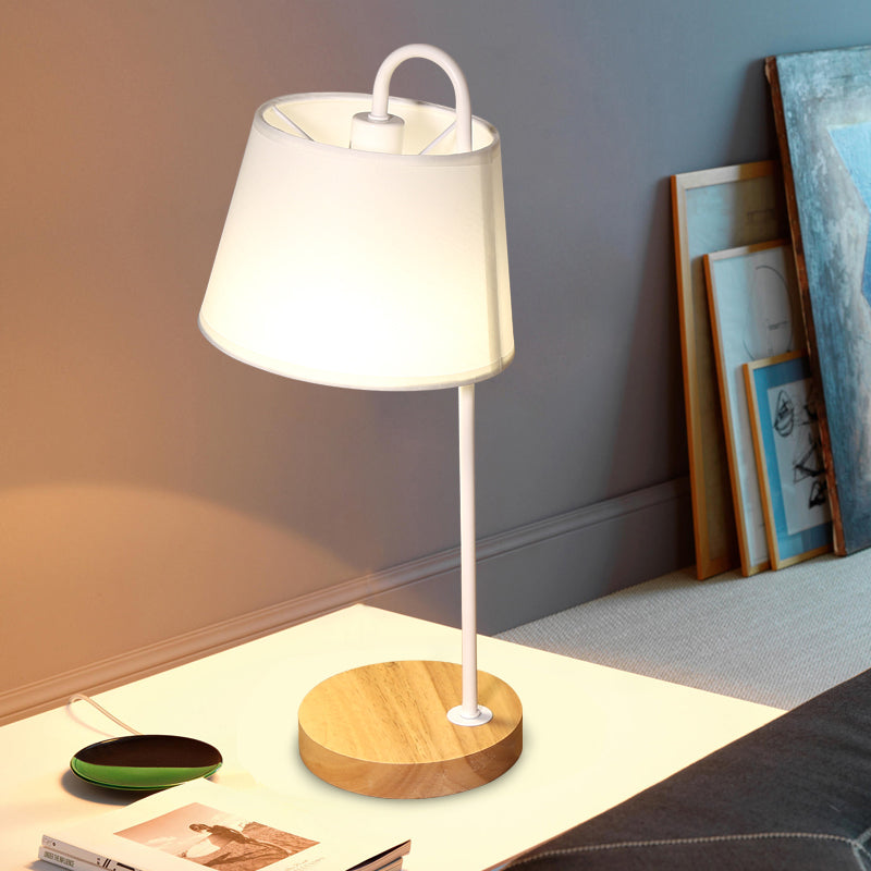 Fabric Tapered Shade Desk Light Modern Style 1 Light Bedroom Reading Light with Wooden Base in Black/White Clearhalo 'Lamps' 'Table Lamps' Lighting' 1417133