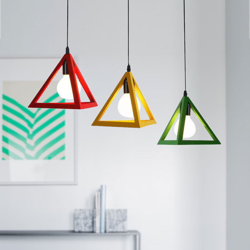 3 Heads Hanging Lamp Retro Industrial Triangle Metallic Pendant Lighting with Wire Guard and Linear/Round Canopy in Black/White Clearhalo 'Ceiling Lights' 'Modern Pendants' 'Modern' 'Pendant Lights' 'Pendants' Lighting' 1418204