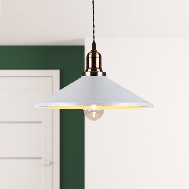 Loft Stylish Cone/Saucer/Dome Shade Ceiling Pendant 1 Light Metal Hanging Pendant in White for Restaurant Clearhalo 'Ceiling Lights' 'Modern Pendants' 'Modern' 'Pendant Lights' 'Pendants' Lighting' 1418681