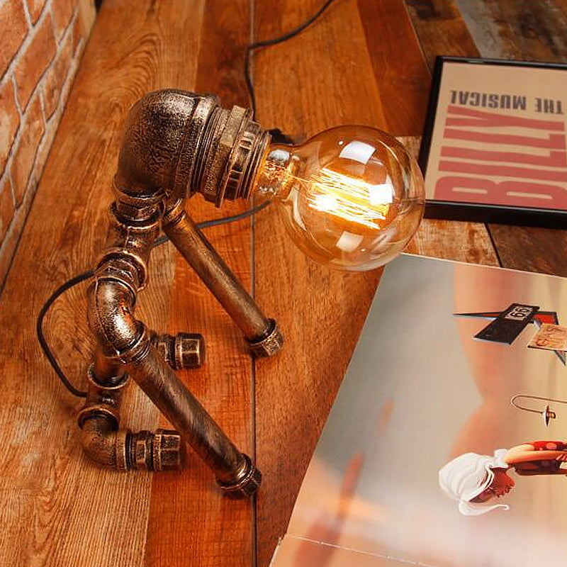 Standing/Sitting Robot Metallic Table Light with Pipe Industrial Stylish 1 Bulb Coffee Shop Table Lamp in Bronze Clearhalo 'Lamps' 'Table Lamps' Lighting' 1418720