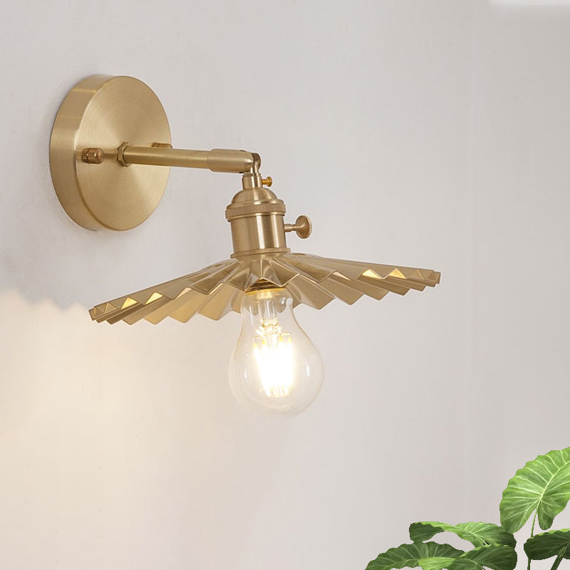 Retro Style Radial Wave Wall Light Sconce 1 Head Metallic Wall Mount Lamp in Brass for Bedside Clearhalo 'Art deco wall lights' 'Cast Iron' 'Glass' 'Industrial wall lights' 'Industrial' 'Middle century wall lights' 'Modern' 'Rustic wall lights' 'Tiffany' 'Traditional wall lights' 'Wall Lamps & Sconces' 'Wall Lights' Lighting' 1419243
