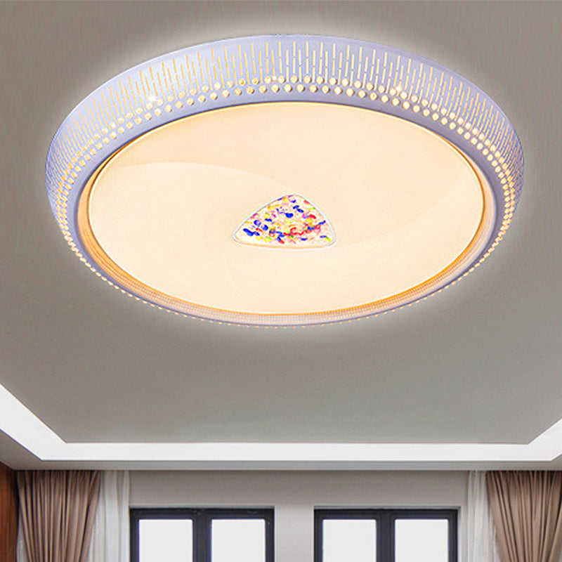 Circular Flush Mount Lighting Modernist Acrylic Led White Flush Ceiling Light Fixture in White Light, 23"/31" Wide Clearhalo 'Ceiling Lights' 'Close To Ceiling Lights' 'Close to ceiling' 'Flush mount' Lighting' 1433553