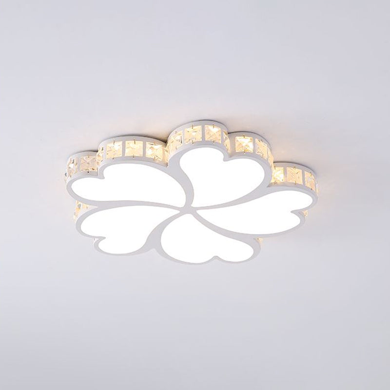 Nordic Clover Flush Mount Ceiling Light with Crystal Shade Black/White/Gold LED Bedroom Ceiling Flush Mount Light Clearhalo 'Ceiling Lights' 'Close To Ceiling Lights' 'Close to ceiling' 'Flush mount' Lighting' 1434104