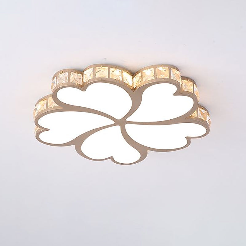 Nordic Clover Flush Mount Ceiling Light with Crystal Shade Black/White/Gold LED Bedroom Ceiling Flush Mount Light Clearhalo 'Ceiling Lights' 'Close To Ceiling Lights' 'Close to ceiling' 'Flush mount' Lighting' 1434105