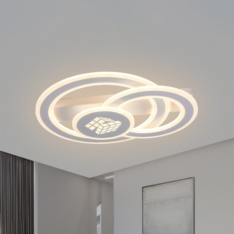 Metal Geometric Flush Ceiling Light Matte White Led Modern Flushmount Lighting in Warm/White Clearhalo 'Ceiling Lights' 'Close To Ceiling Lights' 'Close to ceiling' 'Semi-flushmount' Lighting' 1434224