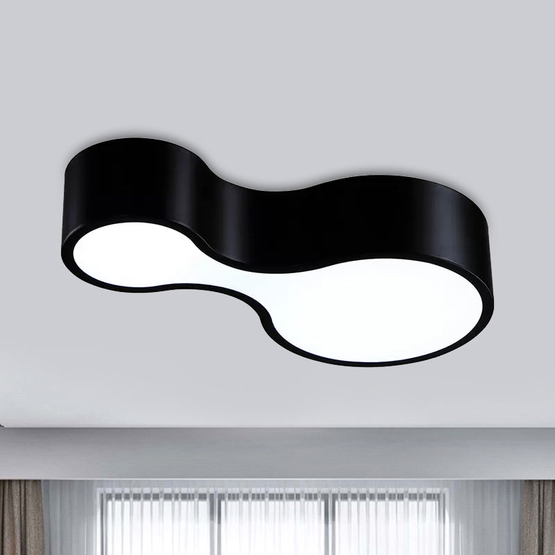 Black/White Curved Flush Lighting Minimalist Led Metal Ceiling Flush Mount Lamp with Frosted Diffuser Clearhalo 'Ceiling Lights' 'Close To Ceiling Lights' 'Close to ceiling' 'Flush mount' Lighting' 1434277