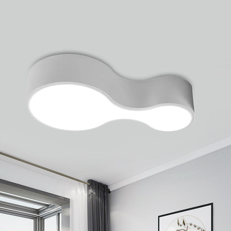 Black/White Curved Flush Lighting Minimalist Led Metal Ceiling Flush Mount Lamp with Frosted Diffuser Clearhalo 'Ceiling Lights' 'Close To Ceiling Lights' 'Close to ceiling' 'Flush mount' Lighting' 1434279