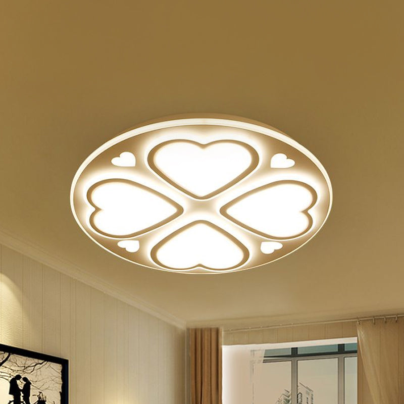 16.5"/20.5"/24.5" W Clover Flush Mount Lighting Contemporary Metal and Acrylic Shade White Flush Ceiling Lamp in White/Warm Clearhalo 'Ceiling Lights' 'Close To Ceiling Lights' 'Close to ceiling' 'Flush mount' Lighting' 1434307