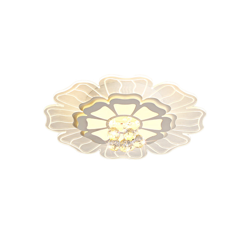 Crystal Blossom LED Flush Mount Modern Style Living Room Flush Ceiling Light Fixture in White, 16.5"/20.5"/24.5" Wide Clearhalo 'Ceiling Lights' 'Close To Ceiling Lights' 'Close to ceiling' 'Flush mount' Lighting' 1451110