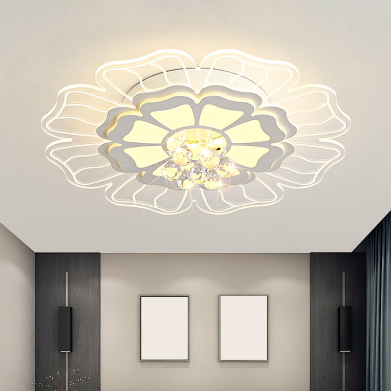 Crystal Blossom LED Flush Mount Modern Style Living Room Flush Ceiling Light Fixture in White, 16.5"/20.5"/24.5" Wide White 24.5" Clearhalo 'Ceiling Lights' 'Close To Ceiling Lights' 'Close to ceiling' 'Flush mount' Lighting' 1451114