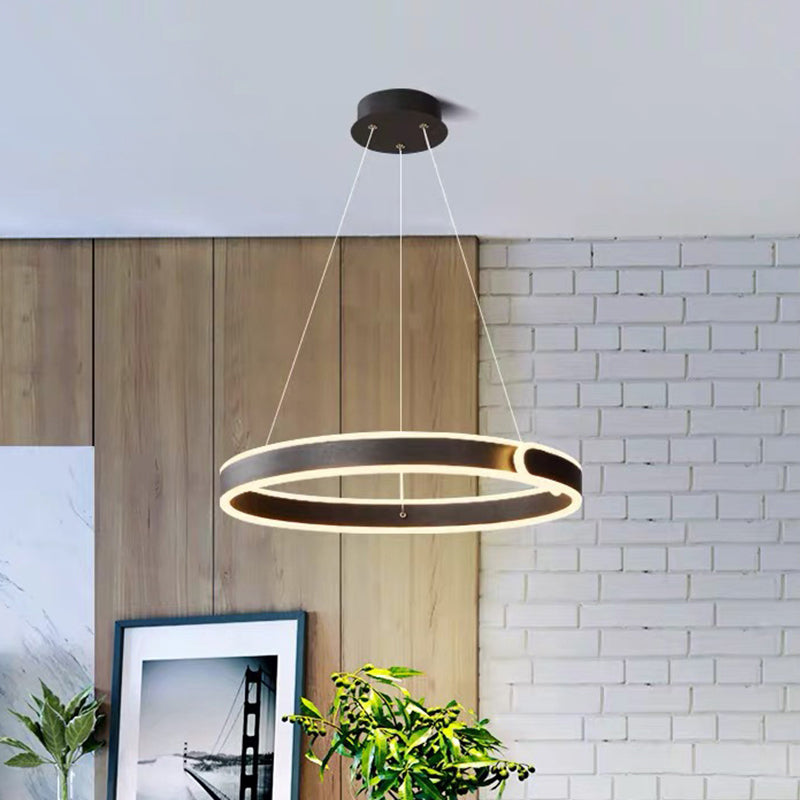 Circular LED Chandelier Light Simplicity Acrylic Dining Table Suspension Pendant in Black, 16"/19.5" Diameter Clearhalo 'Ceiling Lights' 'Chandeliers' 'Modern Chandeliers' 'Modern' Lighting' 1455821