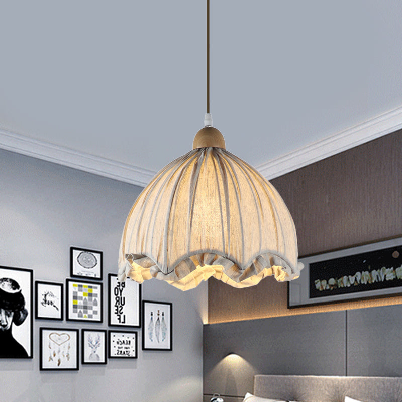 Cream Gray Scalloped Ceiling Pendant Traditional Fabric 1 Bulb Restaurant Hanging Light Fixture, 14"/16" Wide Clearhalo 'Ceiling Lights' 'Pendant Lights' 'Pendants' Lighting' 1460966