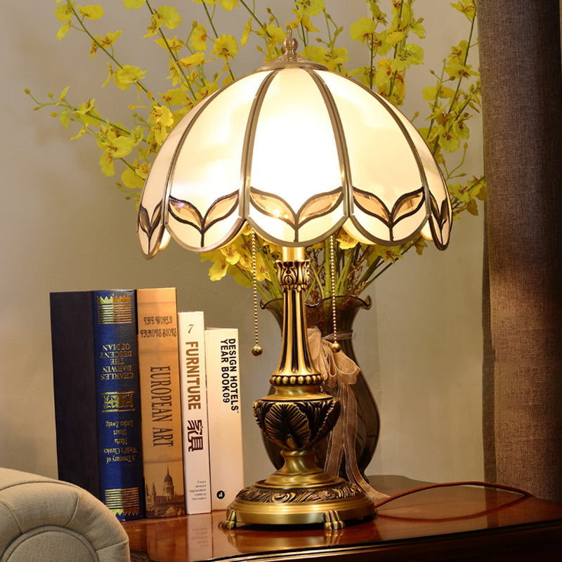 Gold 1-Bulb Nightstand Light Colonialist Beige Glass Scalloped Metal Table Lamp with Pull Chain Clearhalo 'Lamps' 'Table Lamps' Lighting' 1476266