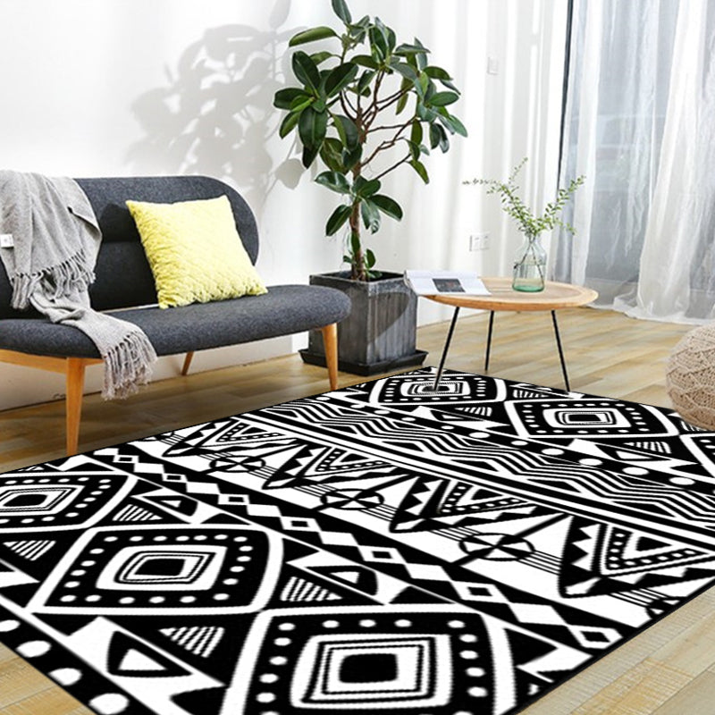 Black Rug Southwestern Tribal Americana Diamond Geometric Floor Covering Area Rug Polyester Anti-Slip Pet Friendly Floor Carpet Black-White Clearhalo 'Area Rug' 'Rugs' 'Southwestern' Rug' 1504121