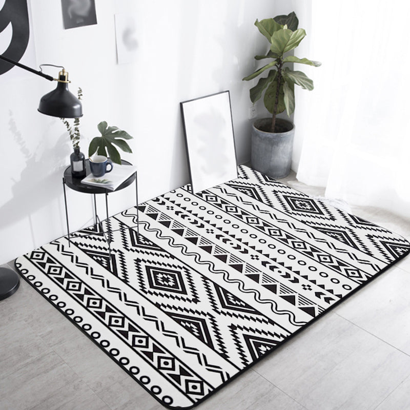 Diamond Geometric Rug Southwestern Area Rug for Bedroom Black and White Power Loom Washable Floor Carpet Black-White Clearhalo 'Area Rug' 'Rugs' 'Southwestern' Rug' 1504163