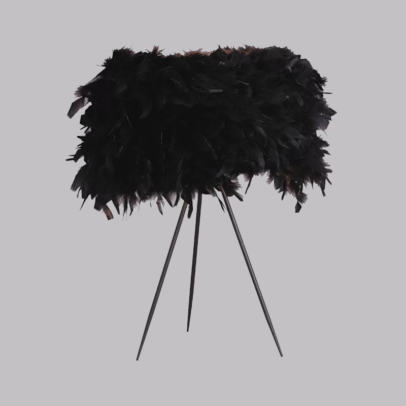 Feather Drum Shade Accent Table Light Modern Style 1-Light Table Lamp in Black/Red/White Clearhalo 'Lamps' 'Table Lamps' Lighting' 1523344