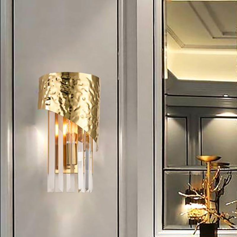 Golden Metallic Wall Sconce Modern Style Cylinder Sconce Light with Crystal Block for Living Room Clearhalo 'Modern wall lights' 'Modern' 'Wall Lamps & Sconces' 'Wall Lights' Lighting' 152724