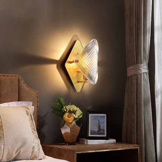 1 Bulb Rhombus Wall Light Fixture Modern Stylish Metal and Clear Crystal Sconce Lamp in Brass Finish Clearhalo 'Cast Iron' 'Glass' 'Industrial' 'Modern wall lights' 'Modern' 'Tiffany' 'Traditional wall lights' 'Wall Lamps & Sconces' 'Wall Lights' Lighting' 153310