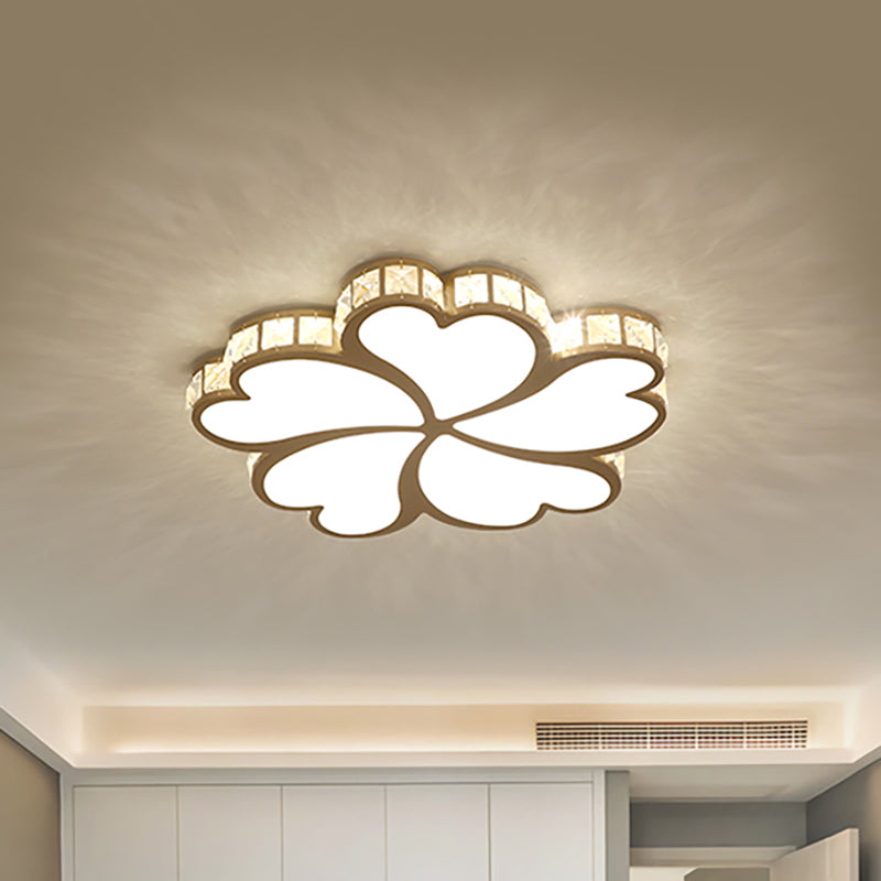 Nordic Clover Flush Mount Ceiling Light with Crystal Shade Black/White/Gold LED Bedroom Ceiling Flush Mount Light Gold Clearhalo 'Ceiling Lights' 'Close To Ceiling Lights' 'Close to ceiling' 'Flush mount' Lighting' 154244