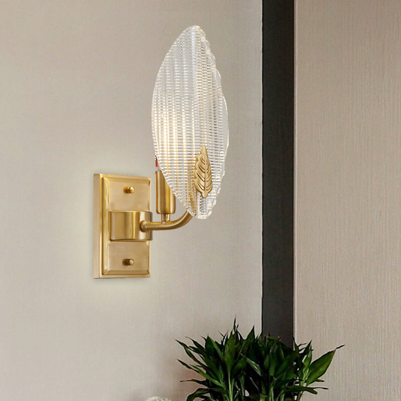 Brass 1/2-Bulb Sconce Light Vintage Clear Fluted Glass Leaf-Shaped Wall Lighting Idea Clearhalo 'Wall Lamps & Sconces' 'Wall Lights' Lighting' 1580595