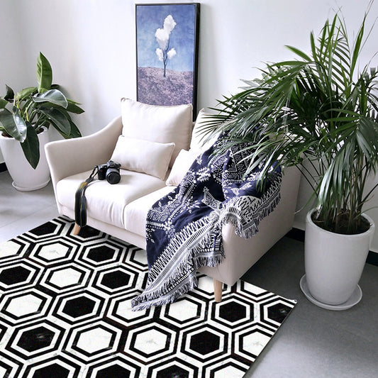 Black and White Bedroom Rug Modern Hexagon Pattern Area Rug Polyester Machine Washable Carpet Black Clearhalo 'Area Rug' 'Modern' 'Rugs' Rug' 1585125