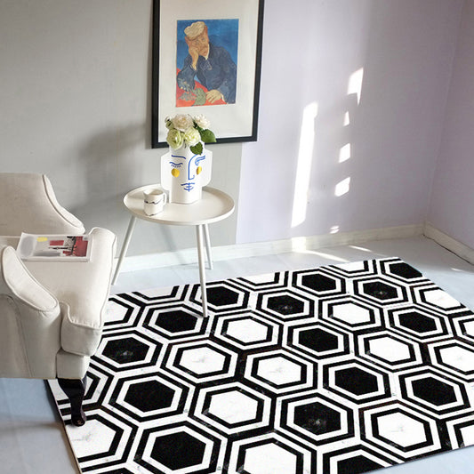 Black and White Bedroom Rug Modern Hexagon Pattern Area Rug Polyester Machine Washable Carpet Clearhalo 'Area Rug' 'Modern' 'Rugs' Rug' 1585126