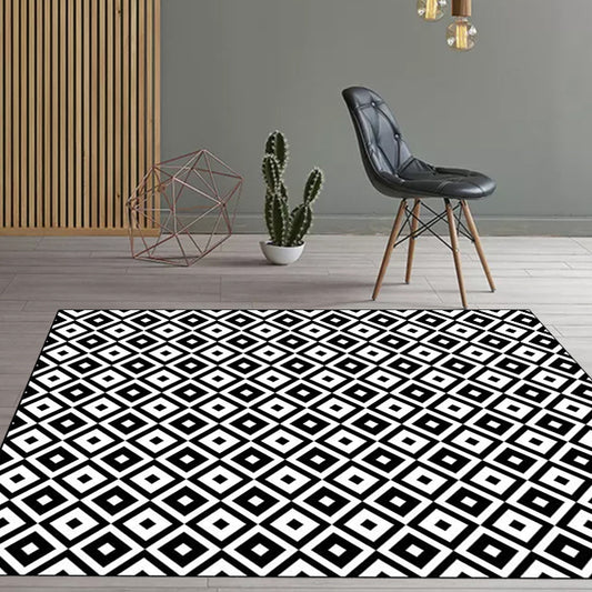 Novelty Modern Rug in Black and White Rhombus Pattern Rug Polyester Non-Slip Pet Friendly Carpet for Home Decoration Clearhalo 'Area Rug' 'Modern' 'Rugs' Rug' 1585578