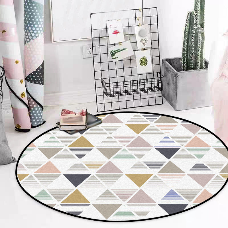 Modern Living Room Rug in Ivory Geometric Triangle Stripe Print Rug Polyester Anti-Slip Backing Area Rug White Clearhalo 'Area Rug' 'Modern' 'Rugs' Rug' 1597825