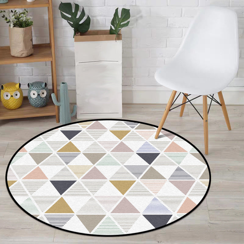 Modern Living Room Rug in Ivory Geometric Triangle Stripe Print Rug Polyester Anti-Slip Backing Area Rug Clearhalo 'Area Rug' 'Modern' 'Rugs' Rug' 1597826