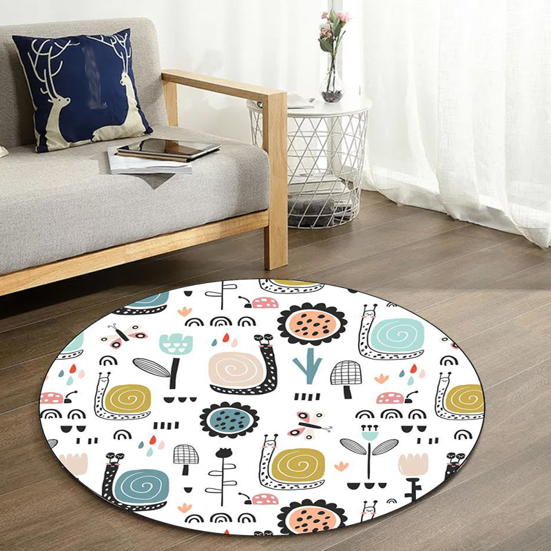 Unique Kids Rug in White Animal Snail Butterfly Flower Pattern Rug Polyester Non-Slip Carpet for Nursery White Clearhalo 'Area Rug' 'Rug' 1598233