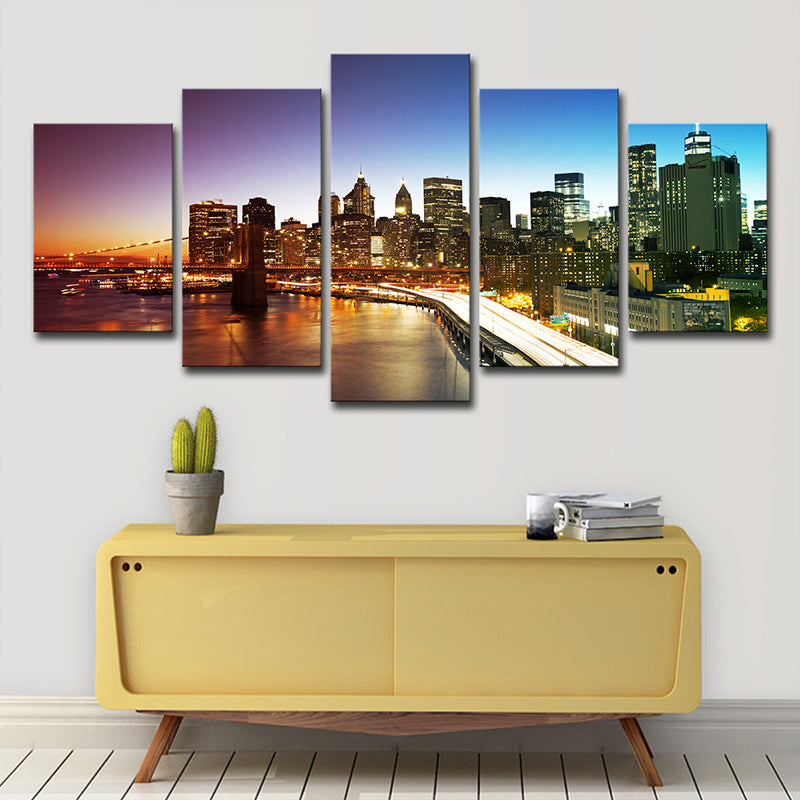 Nightfall Manhattan Bridge Canvas Print Global Inspired Enchanting Cityscape Wall Art in Grey Clearhalo 'Art Gallery' 'Canvas Art' 'Contemporary Art Gallery' 'Modern' Arts' 1616722