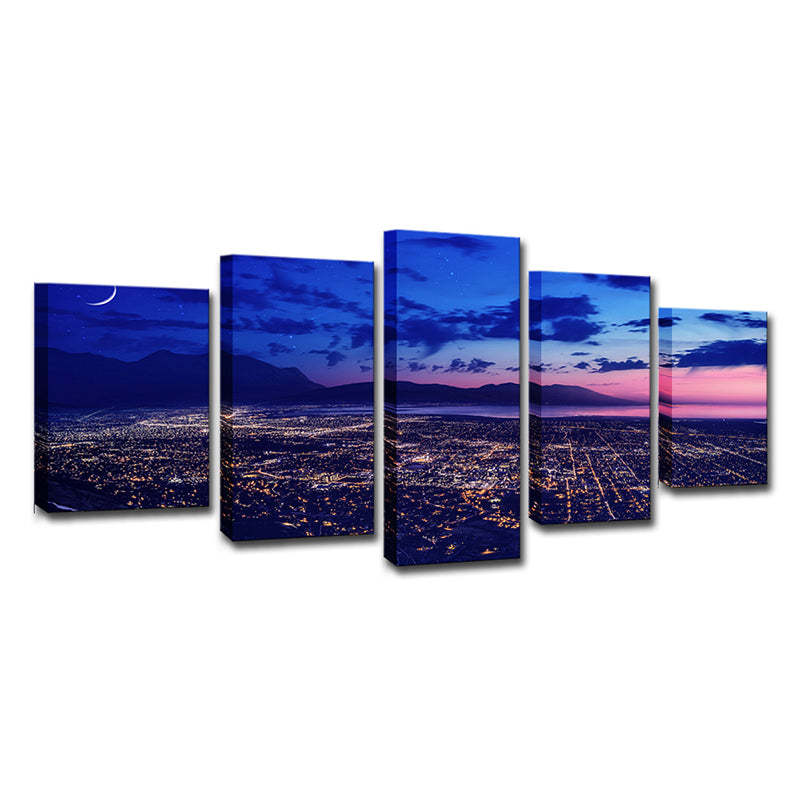 Glam Aerial View Wandkunst Print Purple Cityscape bei Nacht Leinwand Druck, Mehrfachteil