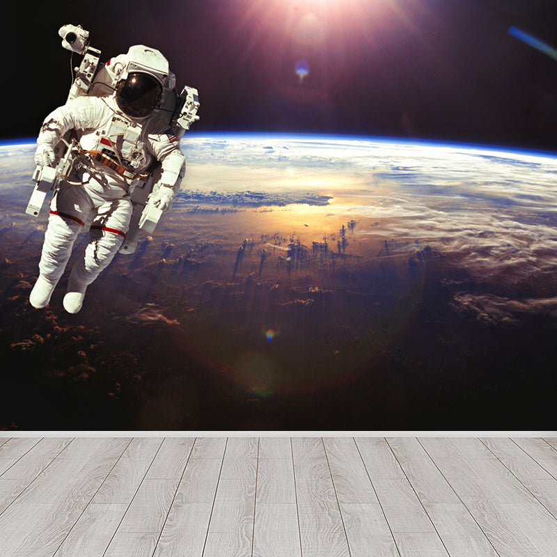 White Astronaut Printed Mural Stain Resistant Fictional Boys Bedroom Wall Covering Clearhalo 'Wall Decor' 'Wall Mural' 1627314