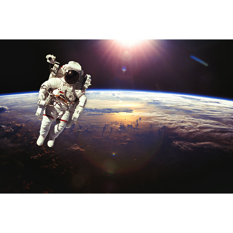 White Astronaut Printed Mural Stain Resistant Fictional Boys Bedroom Wall Covering Clearhalo 'Wall Decor' 'Wall Mural' 1627316