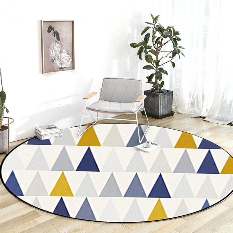 Ivory Bedroom Rug Modern Geometric Triangle Pattern Area Rug Polyester Anti-Slip Backing Carpet Clearhalo 'Area Rug' 'Modern' 'Rugs' Rug' 1636135