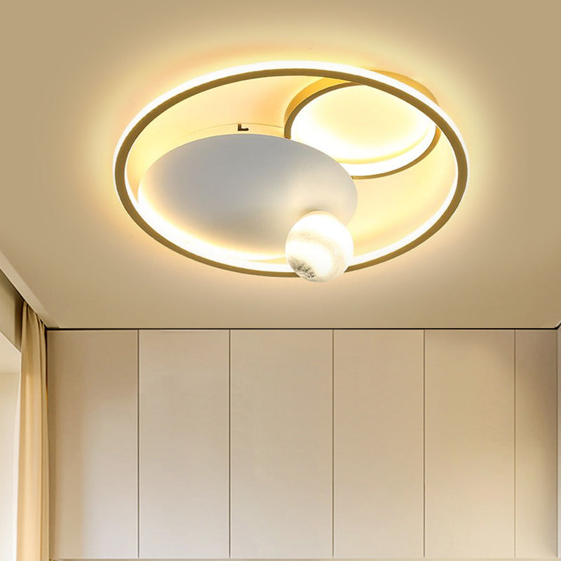 Gold Circular Ceiling Flush Simplicity LED Metallic Flush Mount Light Fixture for Bedroom Gold Clearhalo 'Ceiling Lights' 'Close To Ceiling Lights' 'Close to ceiling' 'Flush mount' Lighting' 1637006