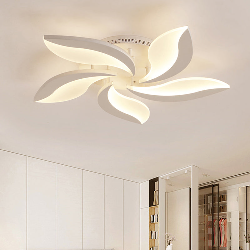 Acrylic Flower Flush Mount Light Contemporary LED 3/5/9 Lights Ceiling Lighting Fixture in Warm/White/Natural Light 5 White Clearhalo 'Ceiling Lights' 'Close To Ceiling Lights' 'Close to ceiling' 'Semi-flushmount' Lighting' 164891